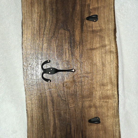 Rustic Live•Edge Black•Walnut Coat Rack